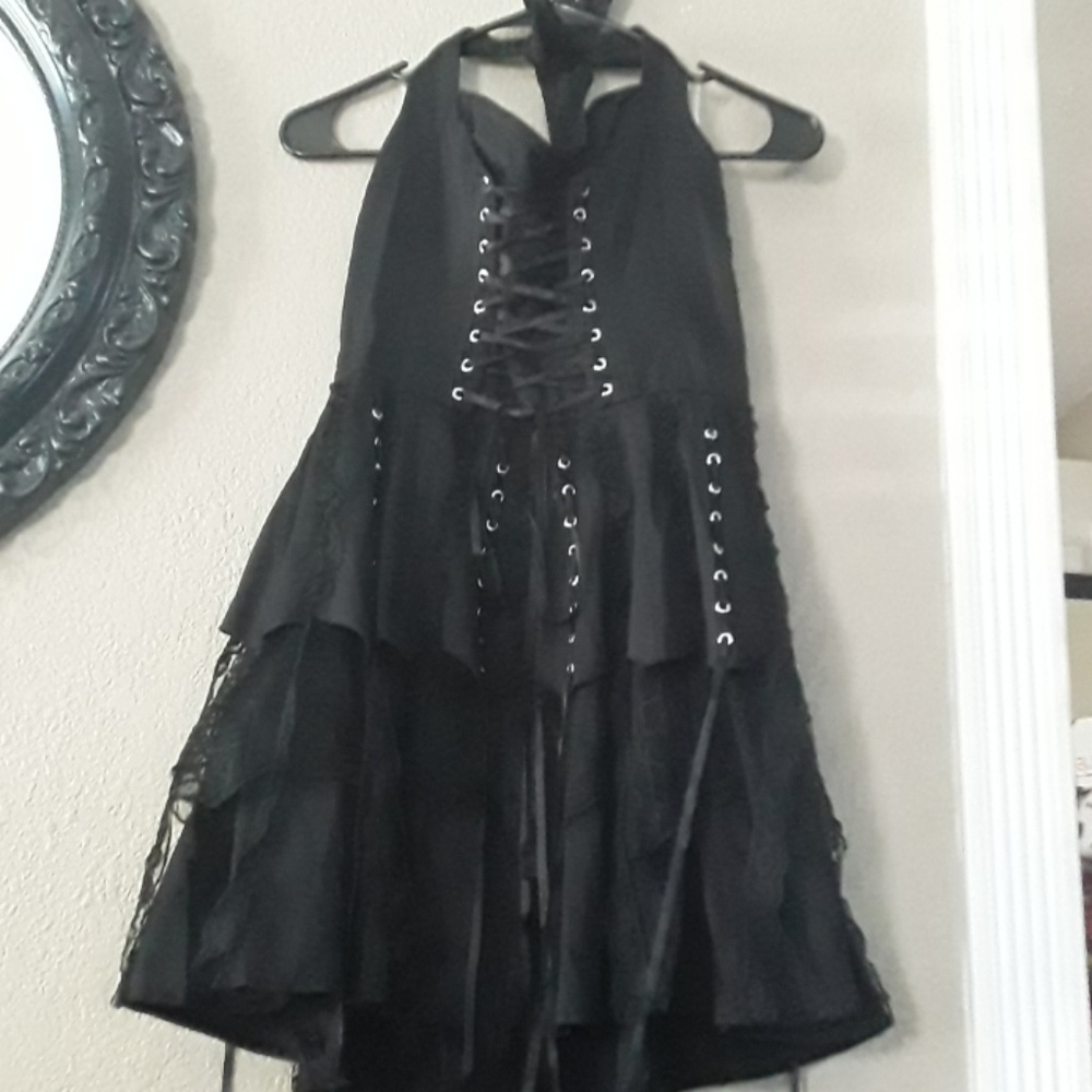 Hearts and Rose's gothic halter corset dress. - Picture 2 of 6